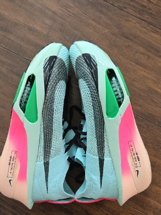 Nike Alphafly 4 in Excellent Condition - Picture 6 of 6